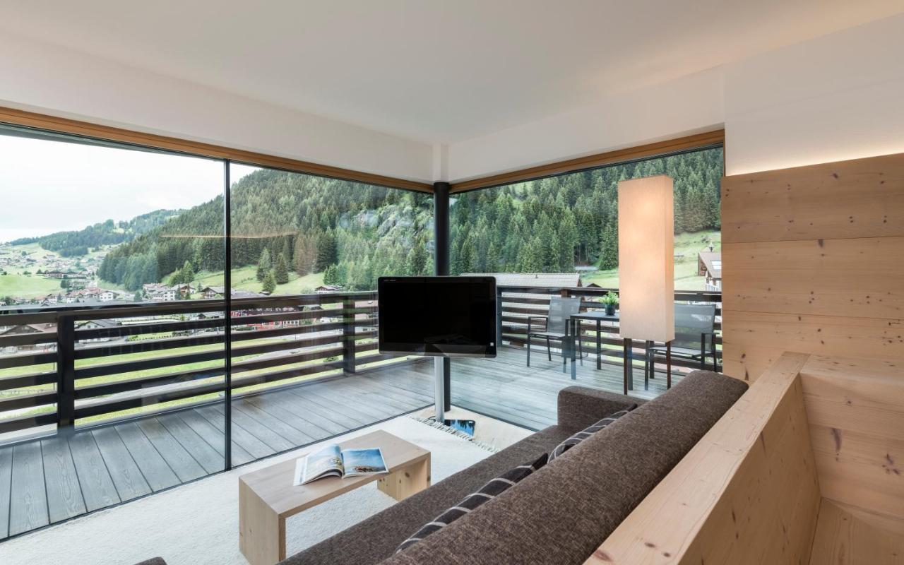 Saleghes Dolomites Residence Selva di Val Gardena Exteriör bild
