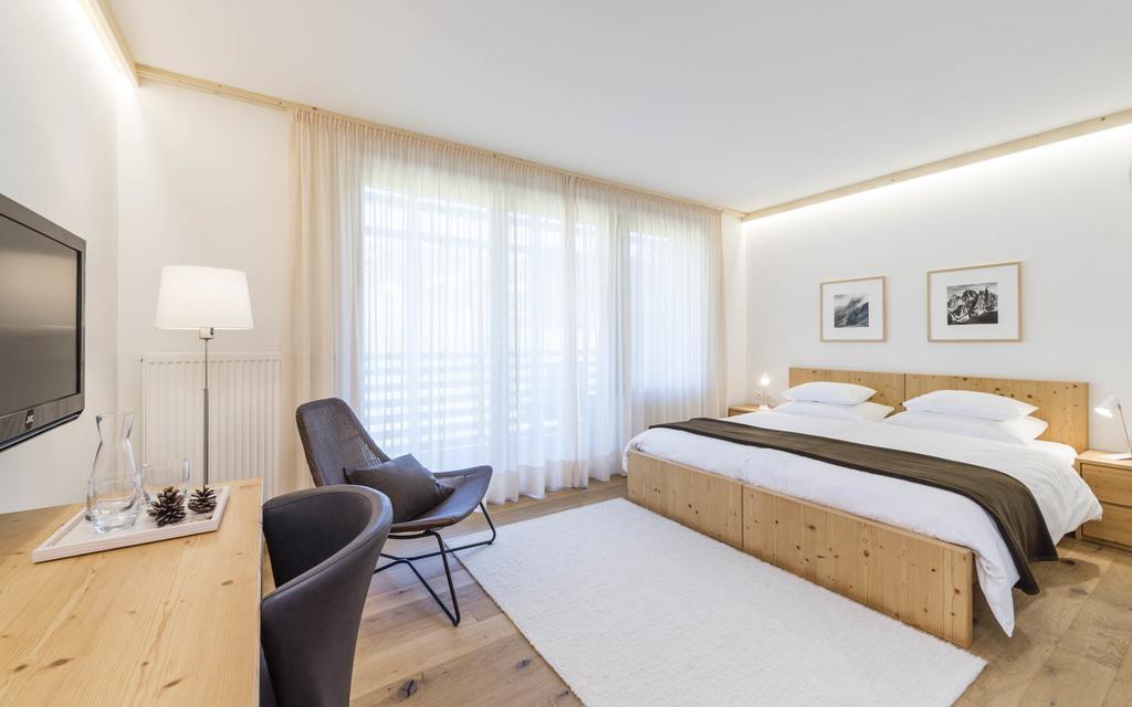 Saleghes Dolomites Residence Selva di Val Gardena Rum bild